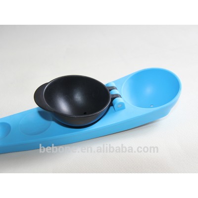 High quality winter plastic ball thrower /plastic snowball maker